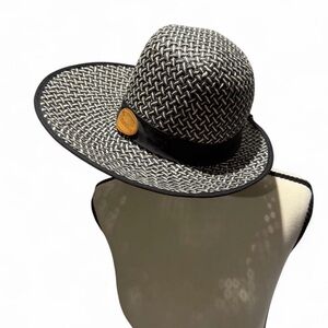 Mazatlan Black & White Woven Straw Wide Brim Sun Hat‎